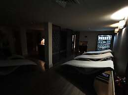 Dover Marina Hotel & Spa, Tapestry Collection by Hilton