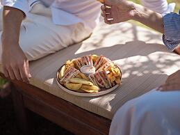 Civitel Attik Rooms & Suites