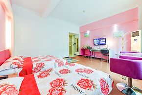 Grand 0773 Hotel