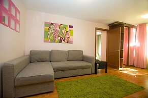 Kvart Apartments Belorusskaya
