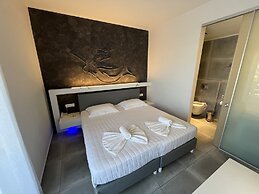 Niriides Hotel