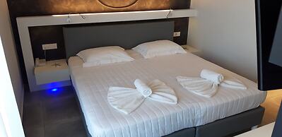 Niriides Hotel