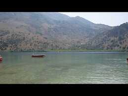 Niriides Hotel