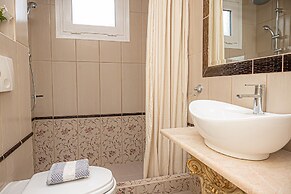Parthenon Art Hotel