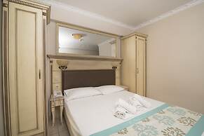 Parthenon Art Hotel