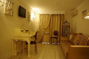 Parthenon Art Hotel