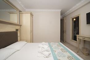 Parthenon Art Hotel