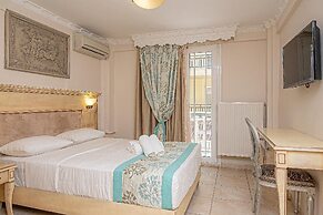 Parthenon Art Hotel