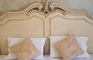 Parthenon Art Hotel