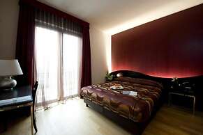 La Grotta Hotel