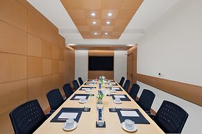 Country Inn & Suites by Radisson, Gurugram Sector 12