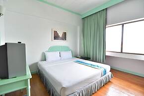 Thumrin Hotel
