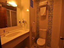 Grand Anzac Hotel