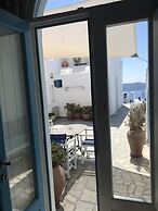 Vallas Apartments & Villas