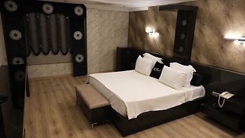 Ravanda Hotel