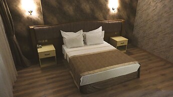 Ravanda Hotel