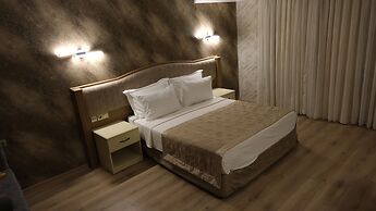 Ravanda Hotel