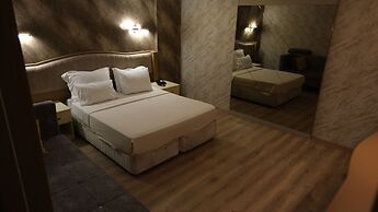 Ravanda Hotel