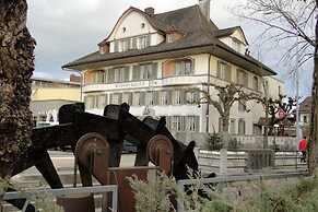 SEELANDHOTEL Weisses Kreuz