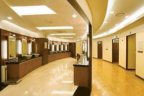 Mayhills Resort
