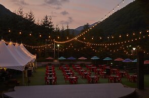 Mayhills Resort