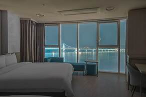 Hotel Aqua Palace