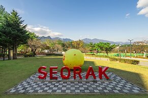 Kumho Sulak Resort