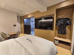 Tria Hotel