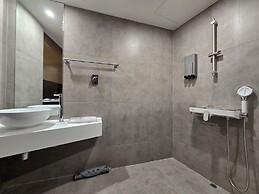 Tria Hotel