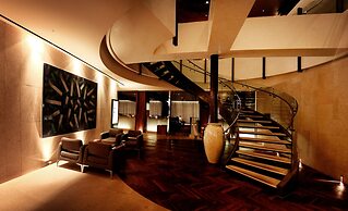 The Riverside Hotel