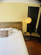 Hotel Retiro 84