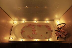 Hanoi Emotion Hotel