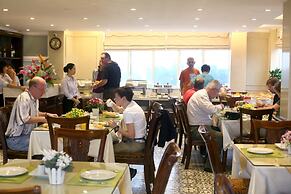 Hanoi Emotion Hotel