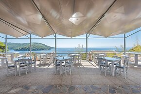 Adrina Beach Hotel