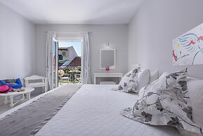 Adrina Beach Hotel