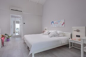 Adrina Beach Hotel