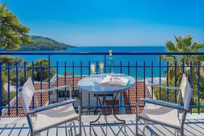 Adrina Beach Hotel