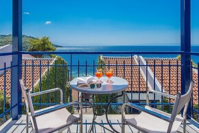Adrina Beach Hotel