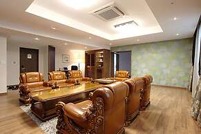 Hotel International