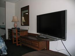 Seven Oakes Motel