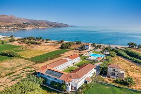 Mrs Chryssana Beach Hotel