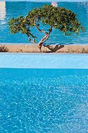 Mrs Chryssana Beach Hotel