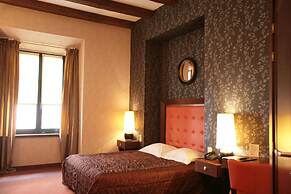 Vanilla Hotel