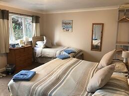 Bridgeside Guest House