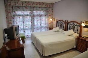 Le Petit Hotel