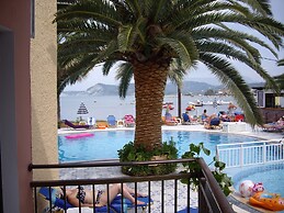 Maria' s Beach Apartments