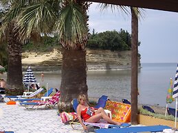Maria' s Beach Apartments