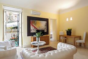 Palazzo Brunaccini Boutique Hotel