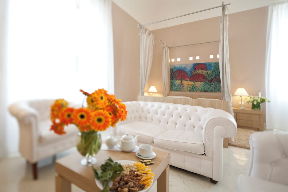 Palazzo Brunaccini Boutique Hotel