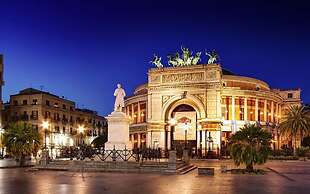 Palazzo Brunaccini Boutique Hotel
